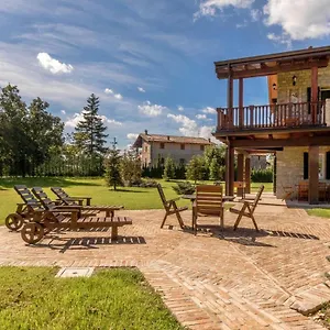  Villa Joivy Superb With Tennis Court, Garden And Bbq Area Italia